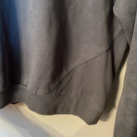 GUESS WOMENS PULLOVER SLATE GRAY SIZE XL - Picture 4 of 5